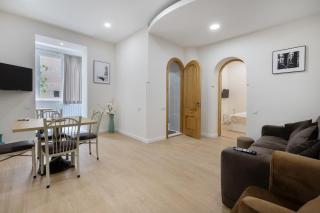 Marjanishvili Luxe Apartment B - 6