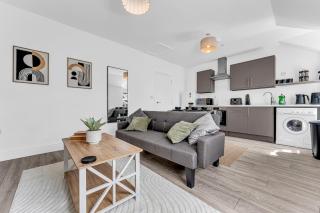 Modern 1BDR Penthouse in Llandudno I Town Centre! - 4