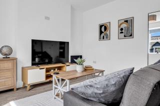 Modern 1BDR Penthouse in Llandudno I Town Centre! - 5