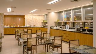 Naoum Hotel - 6