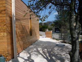 Jolie maison en bois avec piscine - 2