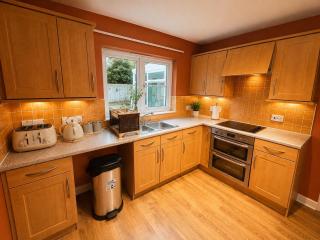 Huge 4 Bed Detached Home Near Derby City Centre with Parking - 7