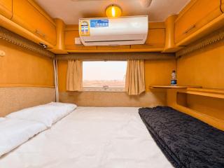 Noma Caravans - A Luxury Caravan Stay in the Drizzling Outdoors - 5