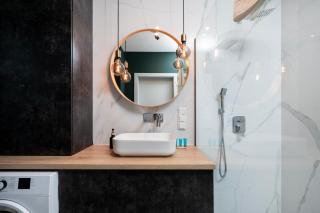 Kopcińskiego Homely Apartment by BookingHost - 3