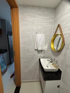 Flat completo a 7 min da praia e centro, wi-fi e piscina estilo resort - 9