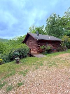 Redbud Valley Foxtail Cabin 6 - 9
