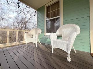 Blue Crystal Hideaway BnB - 5