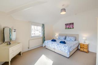 3 Bed in Scarborough oc-s018 - 6