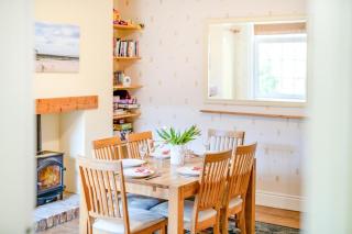 3 Bed in Scarborough oc-s018 - 2
