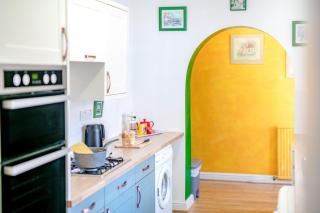 3 Bed in Scarborough oc-s018 - 1