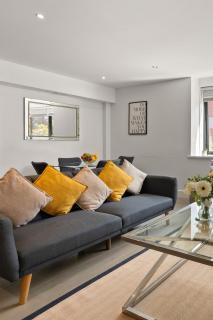 Urban Luxury 2-Bedroom Haven on Arthur Road - 2