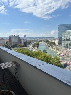 Schwedenplatz Sky -Soft opening - 2