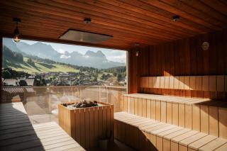 Hotel Tofana - 7