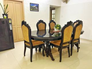 Citadel Luxury Villa Trivandrum-Just 10 min to Railway Station & 5 Min to Sri Padmanabha Swamy Temple, Home away from Home in Kerala - 2