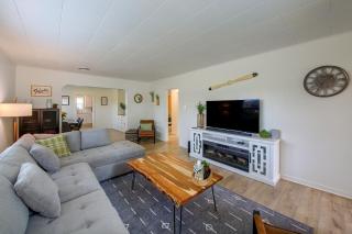 Walk to Dtwn Sandpoint! Family Gem w/ Patio & Yard - 5