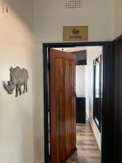 Larry's Lodge - 3