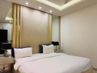 2Bhk Elysium Tower Islamabad City View - 8