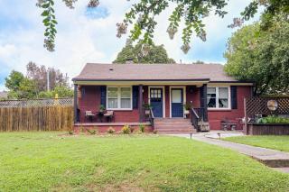 Eclectic Duplex in the Heart of High Point Terrace - 7