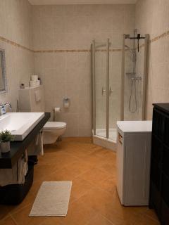 Feel-Fine Guesthouse - 2