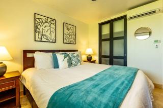 Oceanfront Ground Floor w Stunning Sunset Views - 7