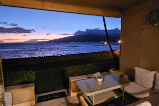 Oceanfront Ground Floor w Stunning Sunset Views - 1