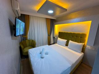 Rudolf suit hotel apart - 0