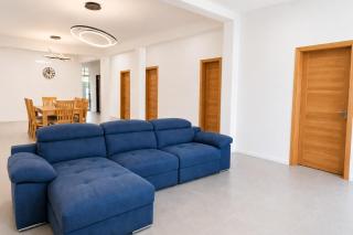 Luxury 4BR Villa with Private Pool Sleeps 9 - 4