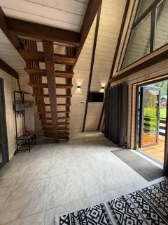 У Віти A-frame 3 - 6