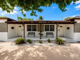 Coconut Grove Area - Twin Homes - Sleeps 12 - 9