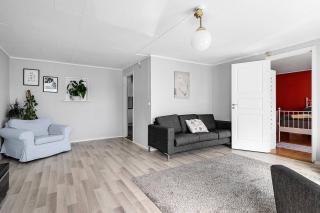 Comfortable Room with shared amenities in Peaceful Villa - 2