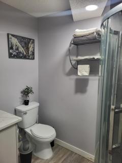 One Bedroom Basement Suite With Separate Entrance Near Airport - 5