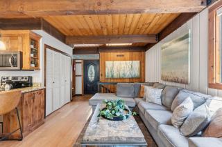 Cozy 2 BR Condo in Town Walk to Main St Skiing - 4