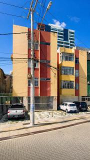 Apartamento na Barra a 50m da praia para 6 hóspedes - 1
