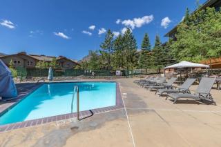 Ski In and Out King Executive Resort Suite Pool and Garage - 4