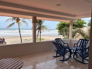 Front Beach Beautiful house with pool & AC - 8