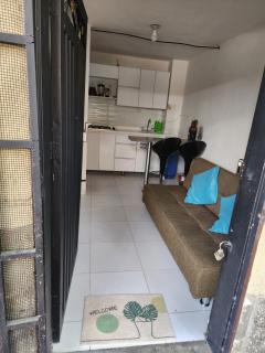 Apartaestudio cerca al Parque la floresta privado - 0