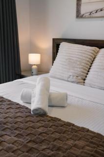 Great Value Group Stay Comfortable and Convenient - 3