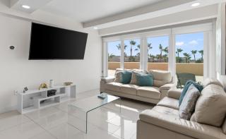Luxury Beachfront Condo With Amazing Sunset Views - 7