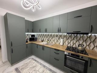 Emerald House 5 - 3
