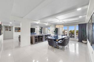 Amazing 4th floor beachfront condo wonderful views - 8