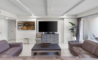 Amazing 4th floor beachfront condo wonderful views - 5