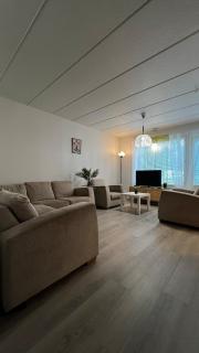 Kemi Cozy Corner, a Stylish Two-Story Apartment - FREE PARKING - 5