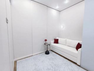Arbat Area & Mega Park Bright Apartment - 2