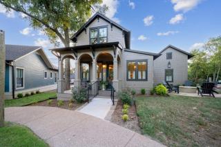 The Classy Cottage at Selah-2 Bed 2 Bath-Sleeps 6 - 6
