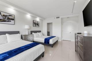Solare Tower Luxe Beach Retreat - 0