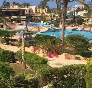 Sea View Chalet at Mena 1 - 7