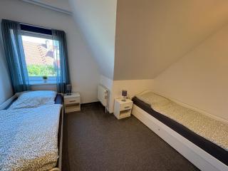 Schöne 4-Zi -FeWo nahe Ostsee mit tollem Garten - 4