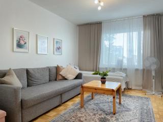 1BR - Private Sauna & Balcony - Extra Single Bed - 0