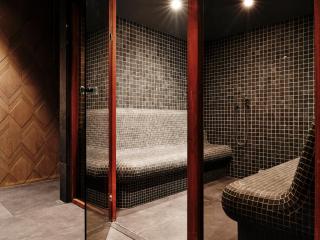 Crowne Plaza Sofia by IHG - 4