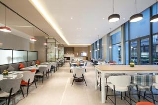 Holiday Inn Express Chengdu Wuhou New City by IHG - 5